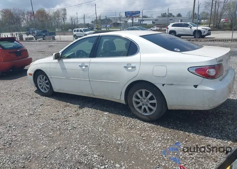 2002 Lexus Es 300 z USA, uszkodzony, nr VIN JTHBF30G220039194